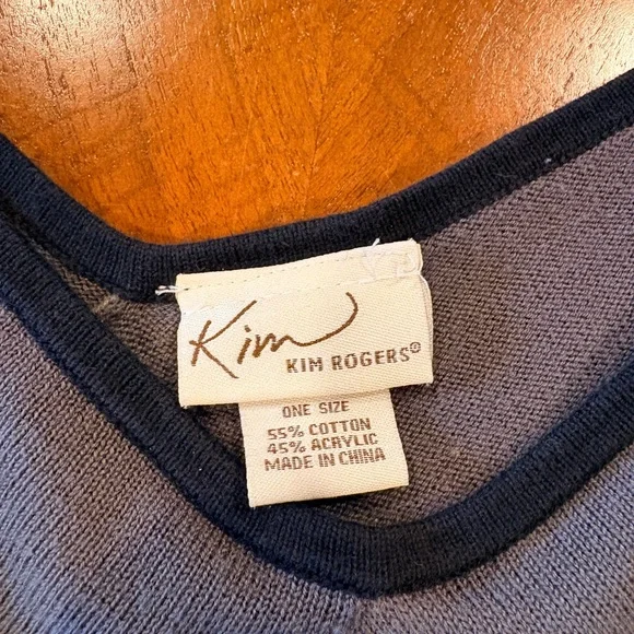 Kim Rogers  Knit poncho, one size fits all - Picture 5 of 7